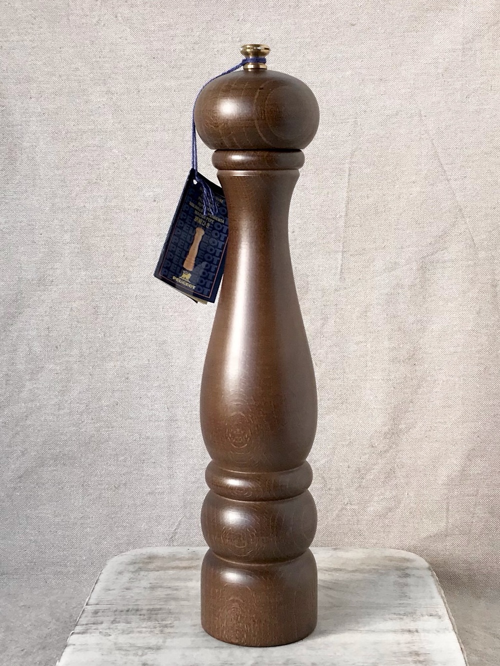 VINTAGE Peugeot 30cm Walnut Wood Mill 12”– NWT Made in France discounted NOS
